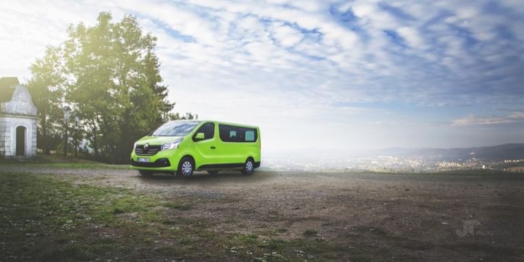 9q-562d3b15c3d49-trafic-3885